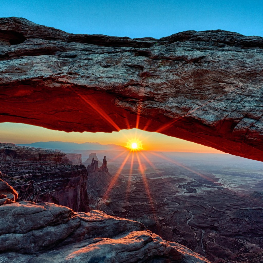 Mesa Arch Winter